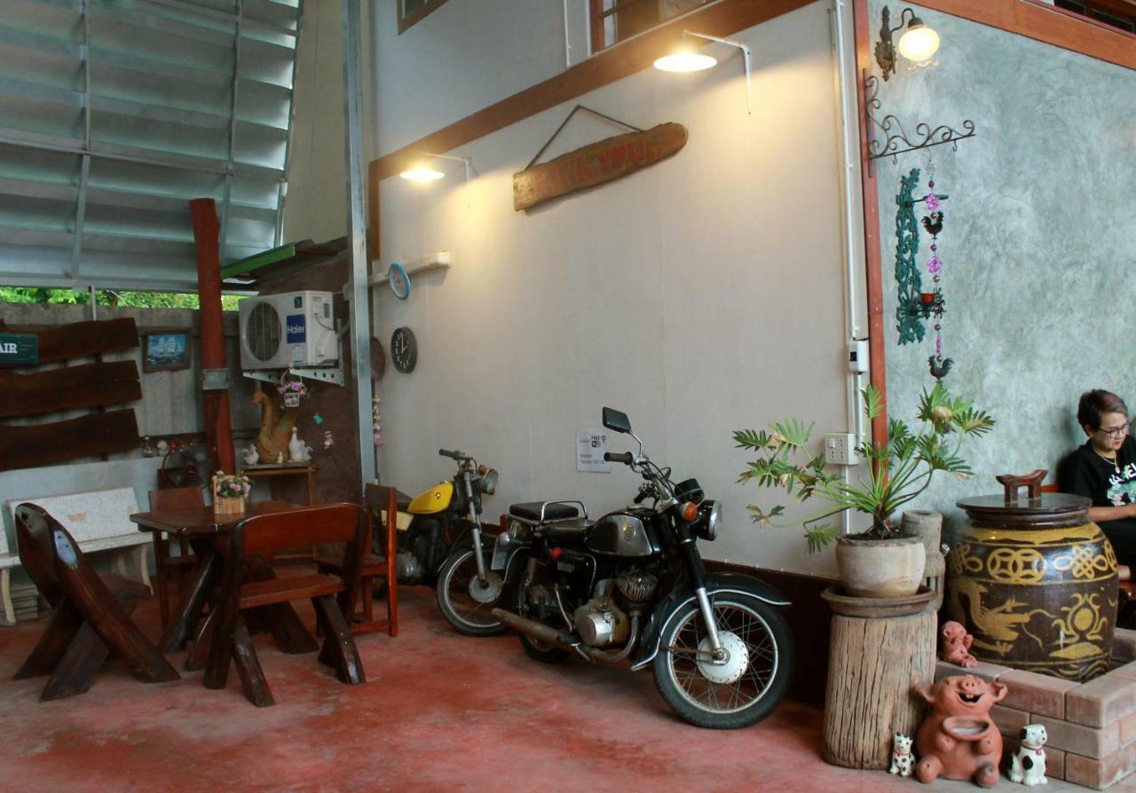 Ban Khun Rin Homestay Amphawa Buitenkant foto