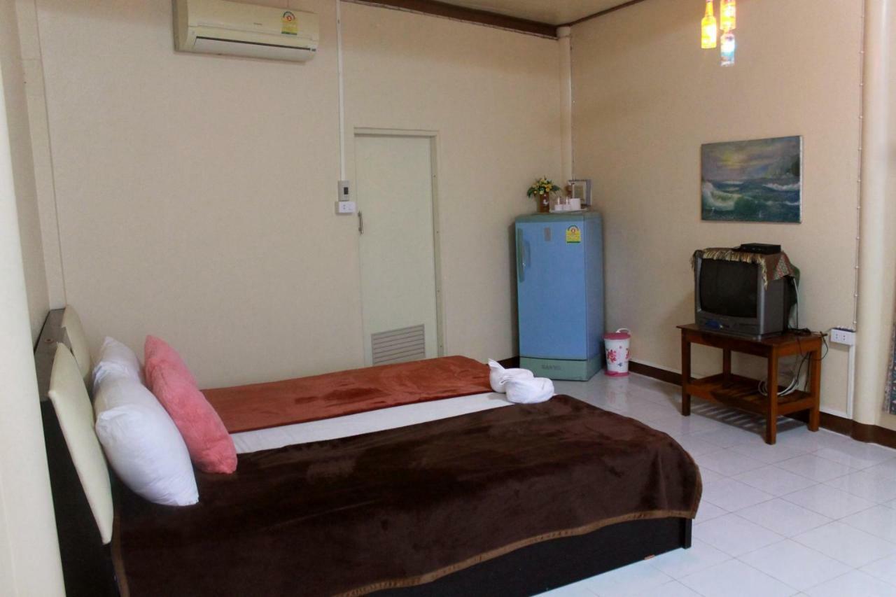 Ban Khun Rin Homestay Amphawa Buitenkant foto